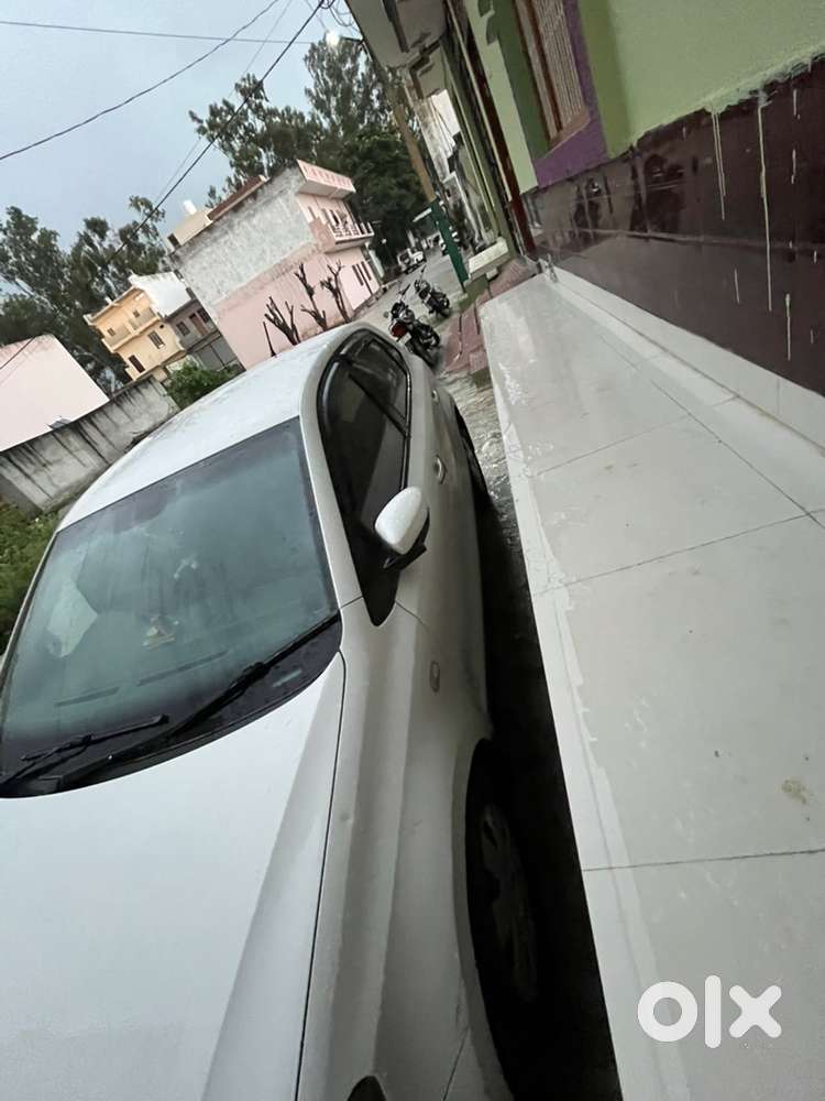 Volkswagen Polo Petrol 2015