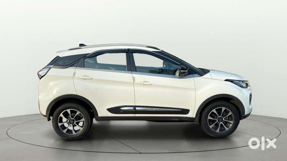 Tata Nexon 1.2 Revotron Xza Plus Premium, 2021, Petrol