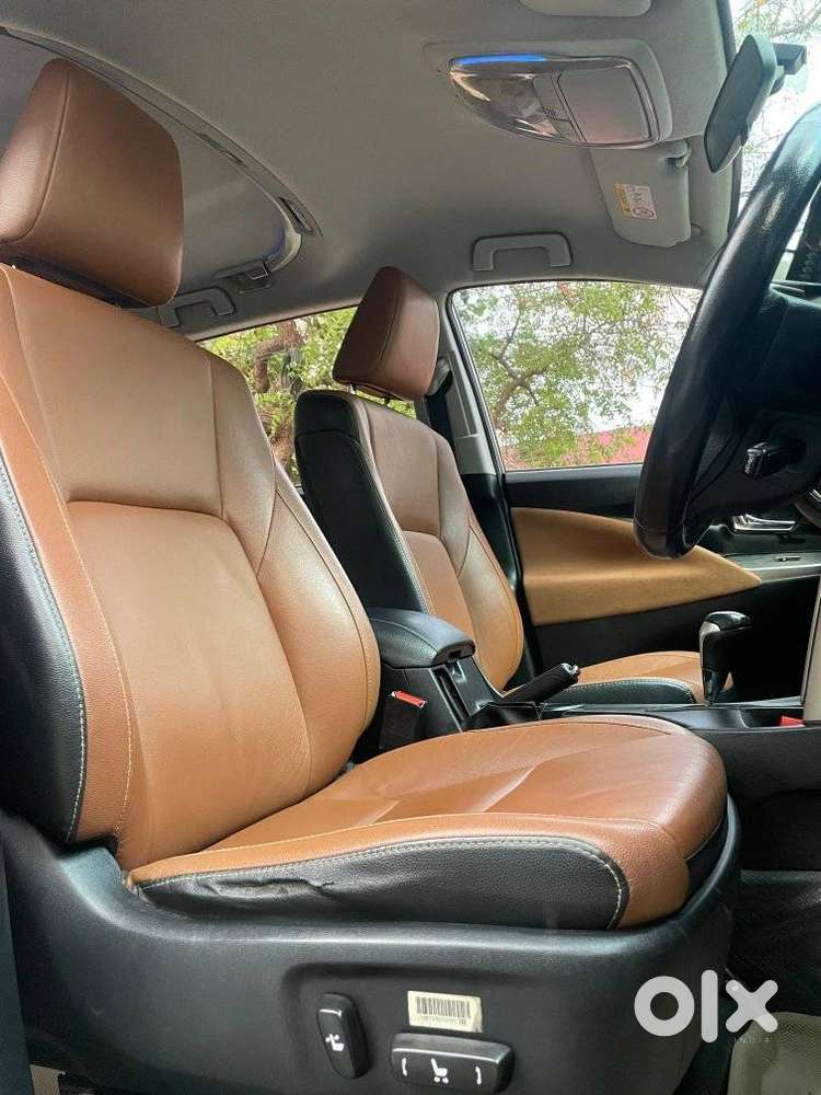 Toyota Innova Crysta 2.8z Automatic, 2017, Diesel