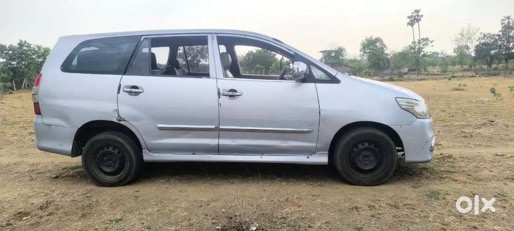 Toyota Innova 2.5 E 2009