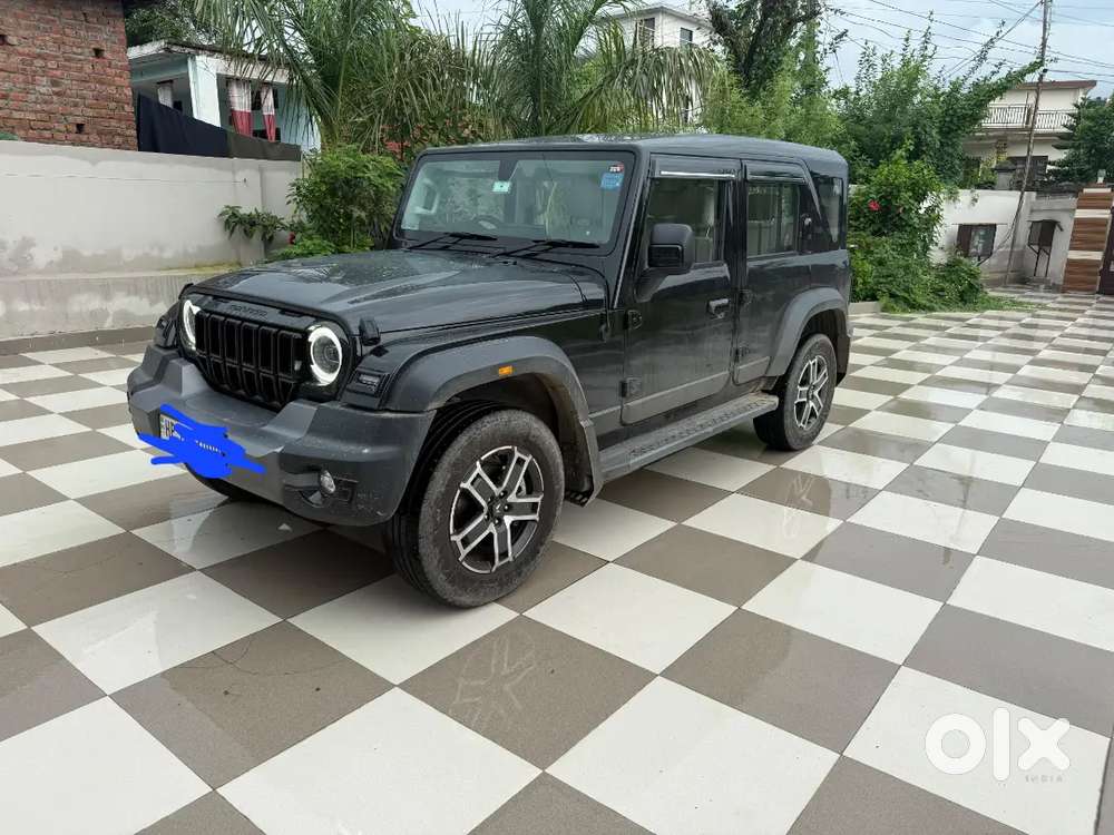Mahindra Thar Roxx Mx5 Petrol 2025