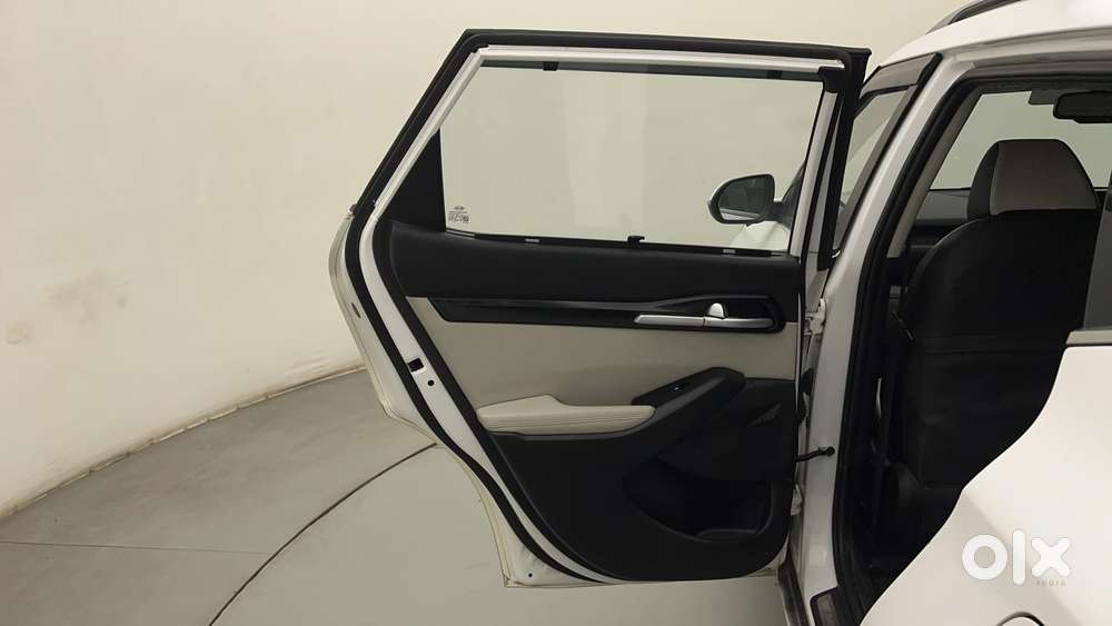 Kia Seltos 1.5 Htx At Petrol, 2021, Petrol