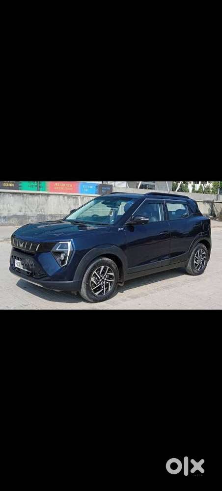 Mahindra Xuv 3xo Ax5l 1.2 Petrol At, 2024, Lpg