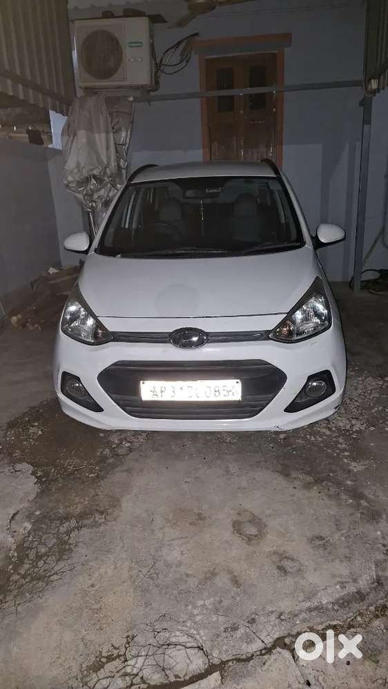 Hyundai Grand I10 2016 Petrol 19390 Km Driven