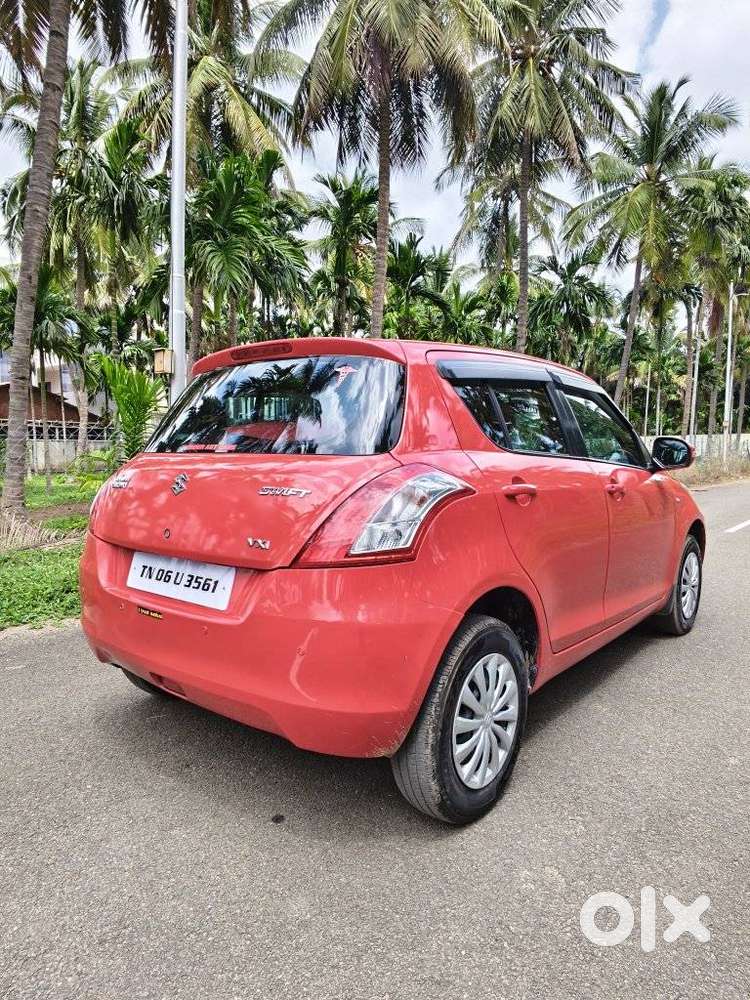 Maruti Suzuki Swift Vxi + Manual, 2017, Petrol