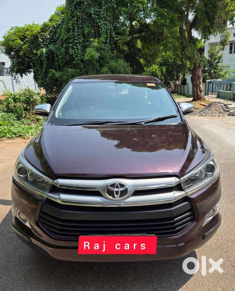 Toyota Innova Crysta 2.4 V 7 Str, 2017, Diesel