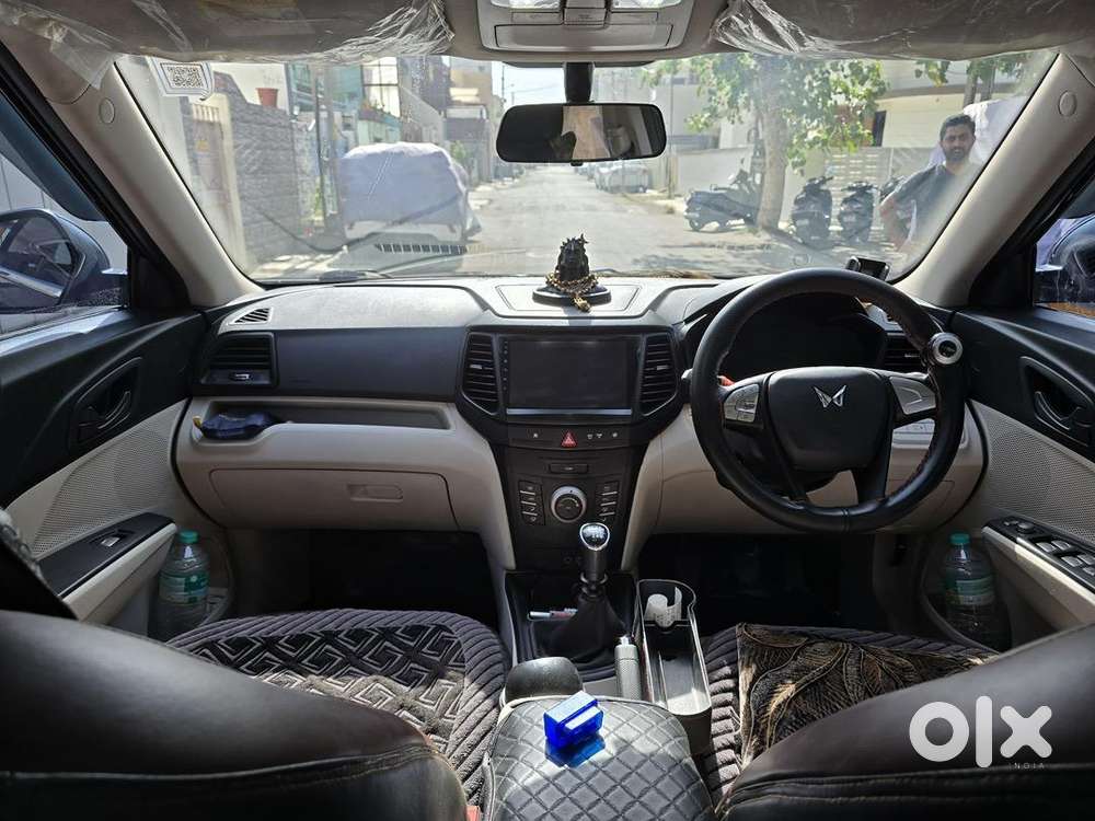 Mahindra Xuv 300 W6 Model Petrol Verient