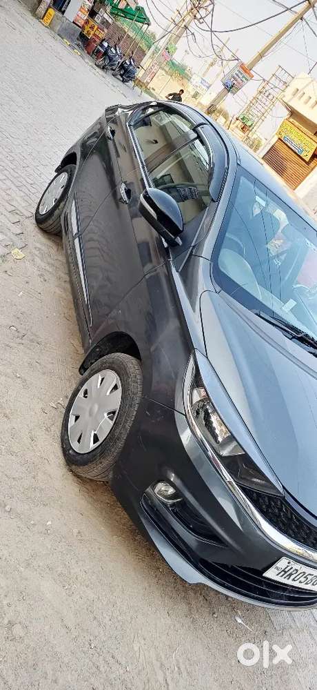 Tata Tigor 2022 Petrol 80210 Km Driven