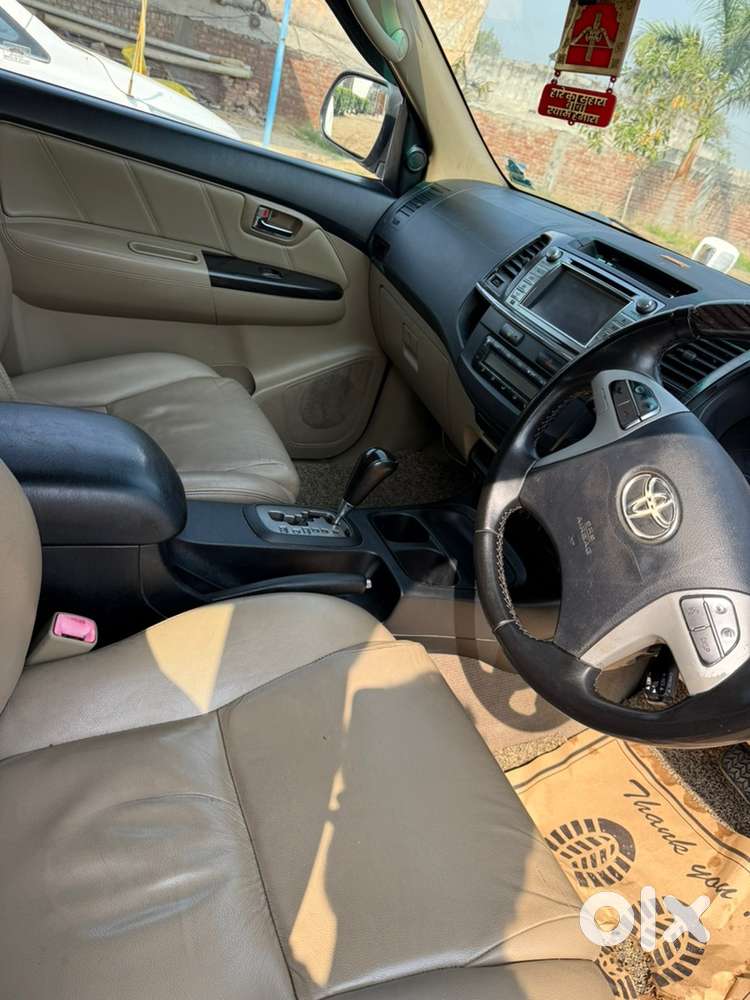 Toyota Fortuner 2015 Diesel Well Maintained