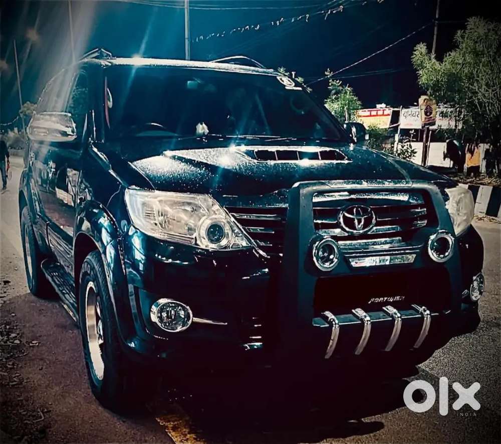 Toyota Fortuner 2011 Diesel 105000 Km Driven