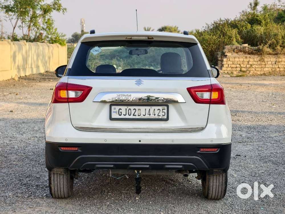 Maruti Suzuki Brezza 1.5 Lxi Cng, 2021, Cng & Hybrids