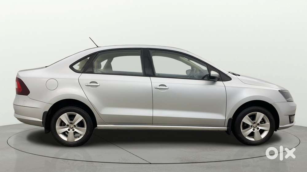 Skoda Rapid 1.0 Ambition Tsi, 2020, Petrol