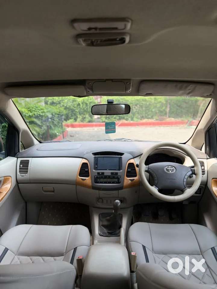 Toyota Innova 2.5 Vx 7 Seater Bs Iv, 2010, Diesel