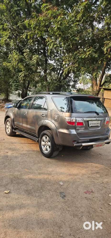 Toyota Fortuner, 2011, Diesel