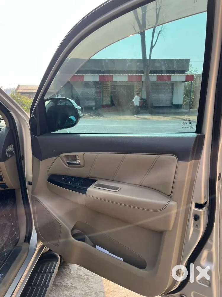 Toyota Fortuner 2012 Diesel 150000 Km Driven ,,