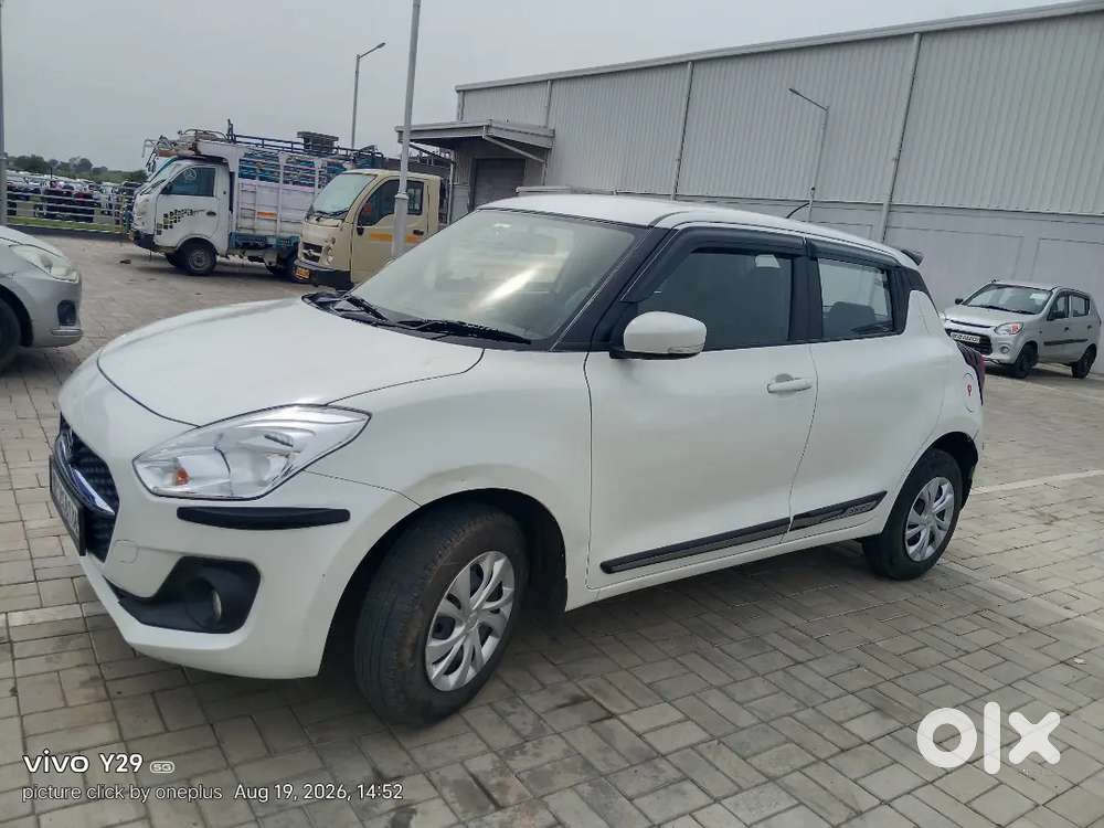 Maruti Suzuki Swift Vxi 2021