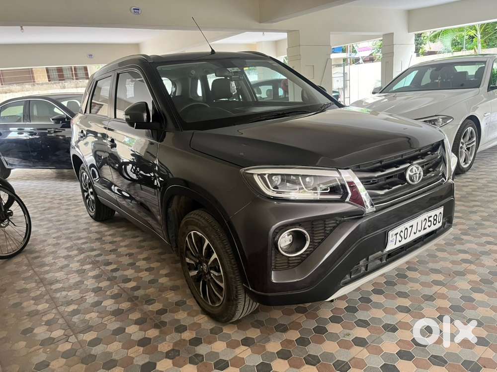 Toyota Urban Cruiser 2022 Petrol 2nd Owner