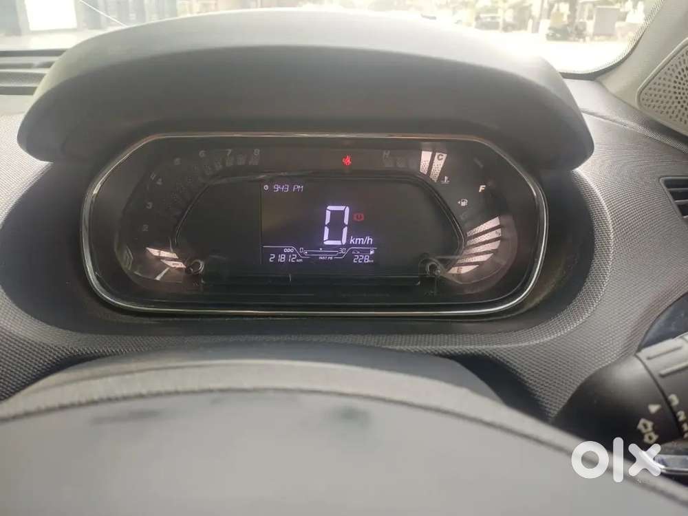 Tata Tiago 2021 1.2 Revotoron Xt  210000 Kms , 4.25 Lakhs