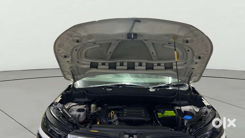 Skoda Kushaq 1.0 Tsi Style, 2022, Petrol