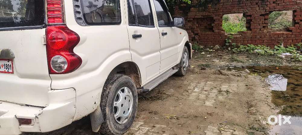 Mahindra Scorpio Classic 2011 Diesel With Low Odometer