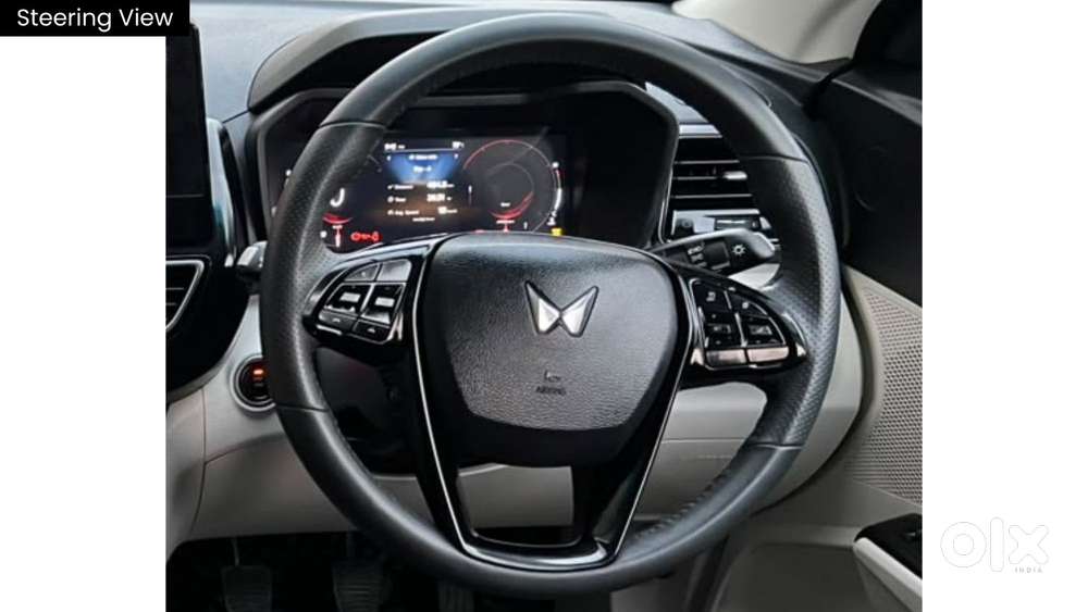 Mahindra Xuv 3xo Ax5 Pm Mt, 2024, Petrol