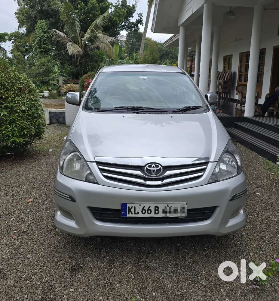 Toyota Innova 2009 Diesel 153000 Km Driven