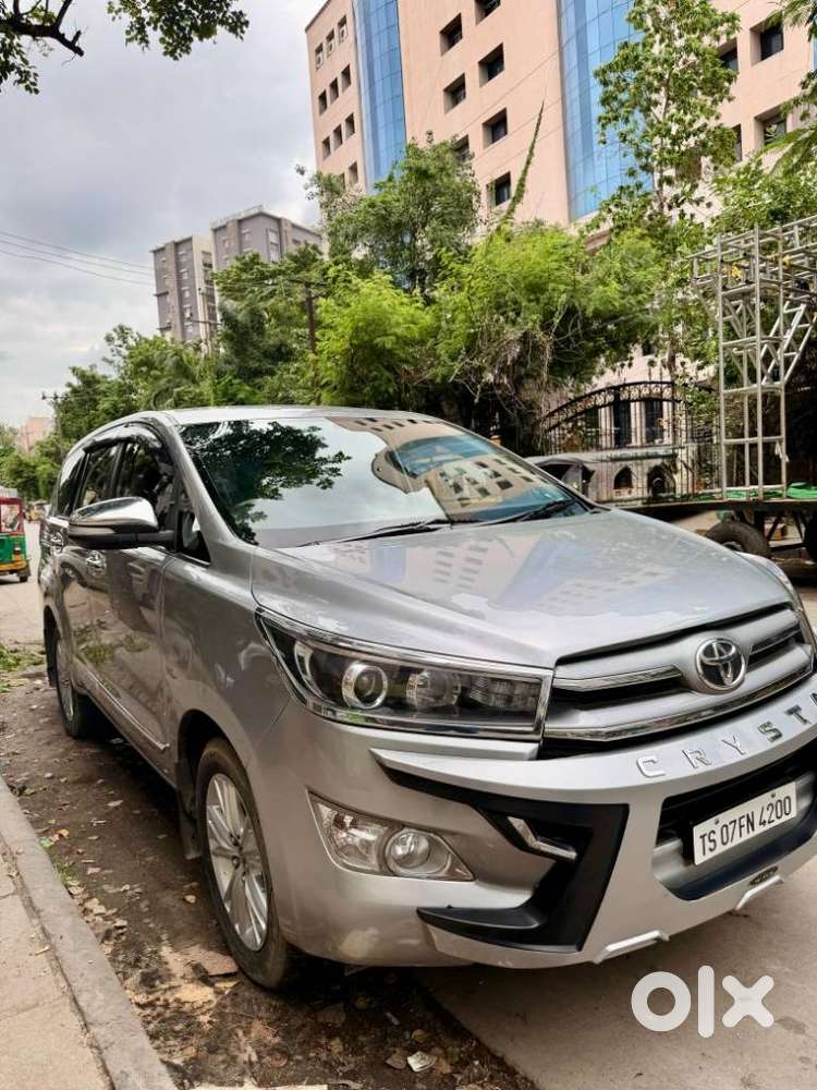 Toyota Innova Crysta 2.8z Automatic, 2016, Diesel