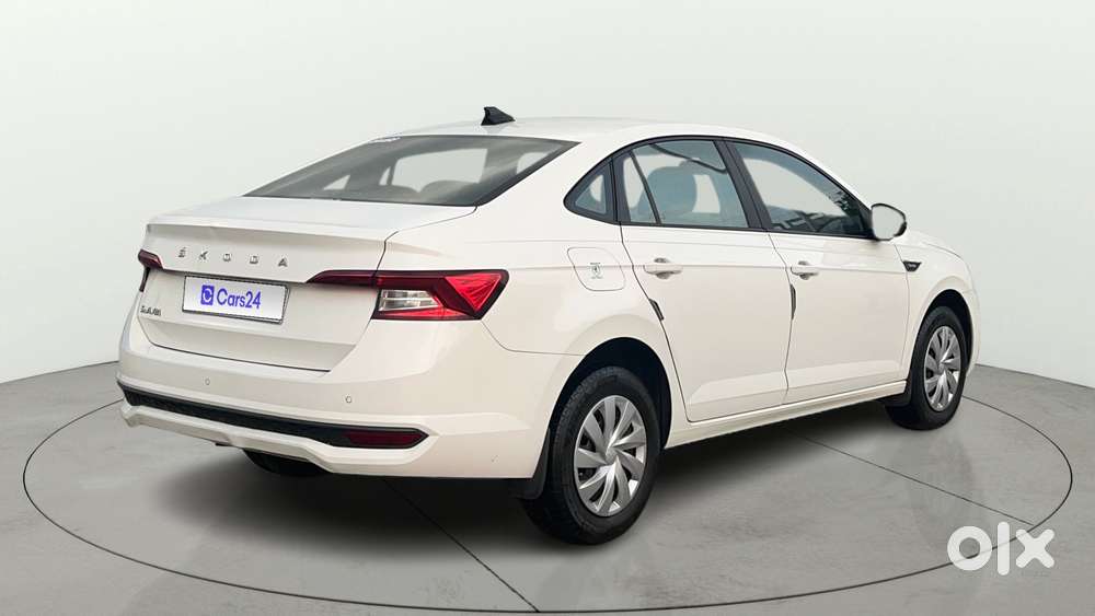 Skoda Slavia Ambition 1.5l Tsi Mt, 2022, Petrol