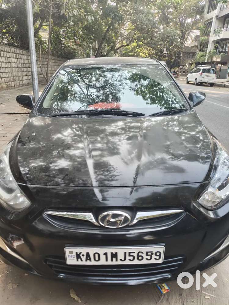 Hyundai Verna 2012 Petrol 82000 Km Driven