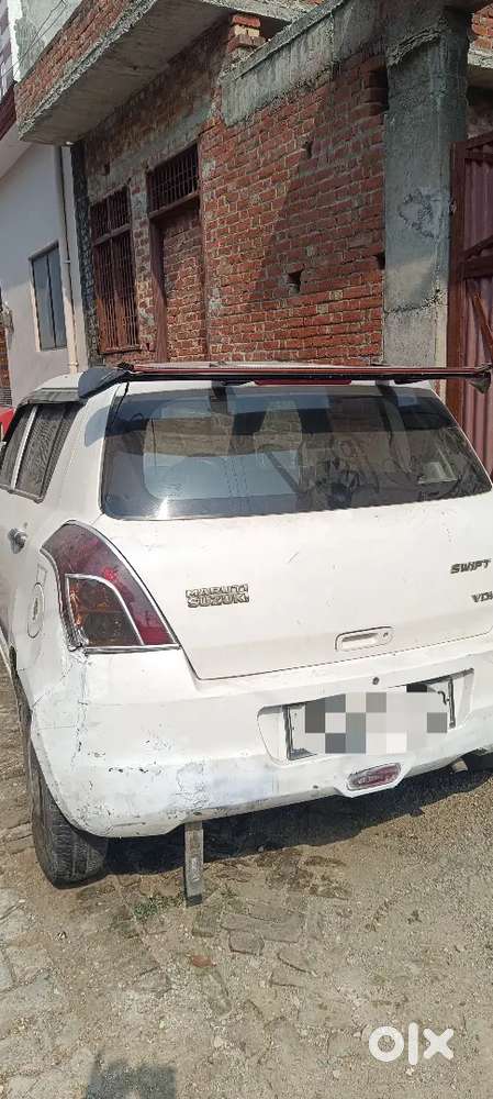 Maruti Suzuki Swift Lxi 2011 कार