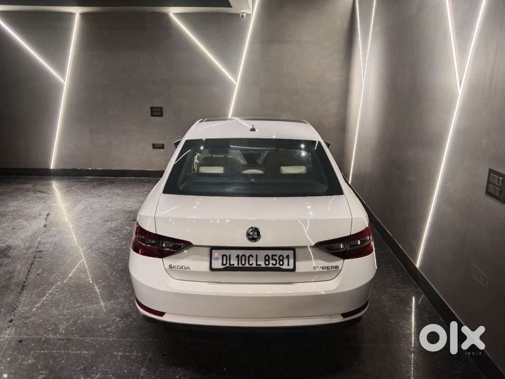 Skoda Superb Lk 1.8 Tsi At, 2019, Petrol