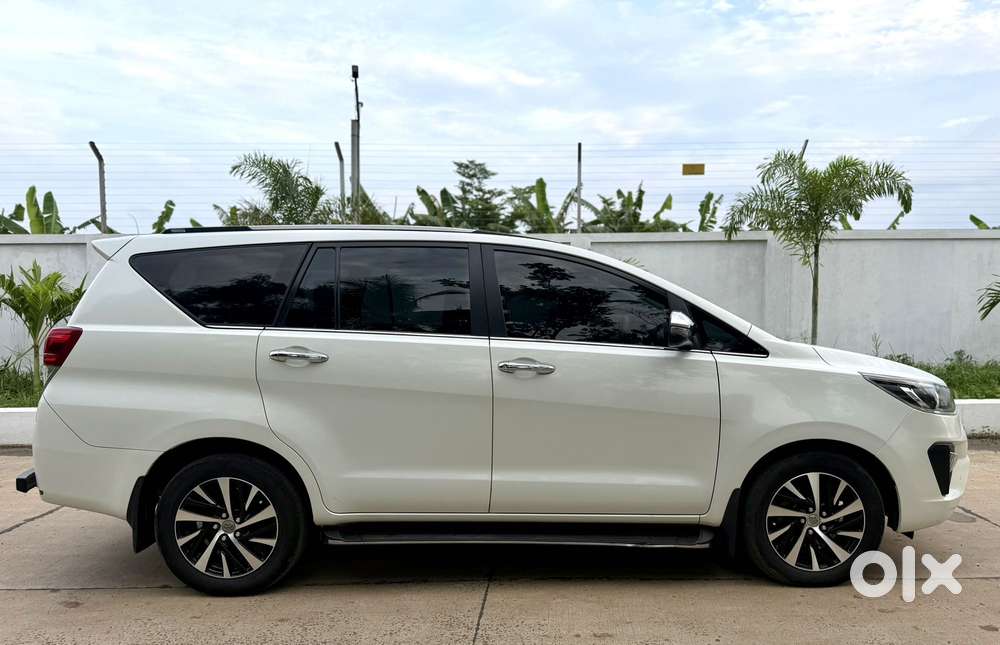 Toyota Innova Crysta [2020-ongoing] 2.4 Zx At 7 Str, 2022, Diesel
