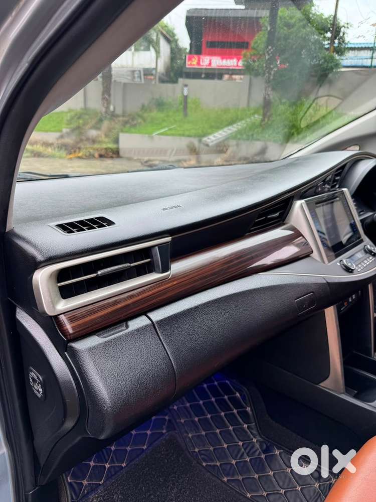 Toyota Innova Crysta Diesel 2017