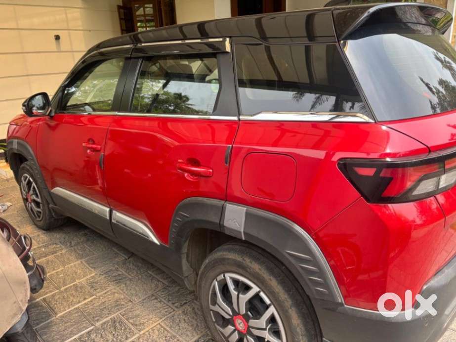 Maruti Suzuki Brezza 1.5 Vxi Smart Hybrid, 2023, Petrol