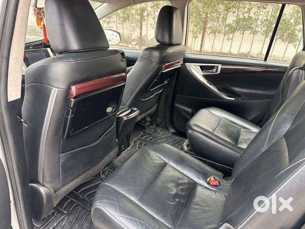 Toyota Innova Crysta