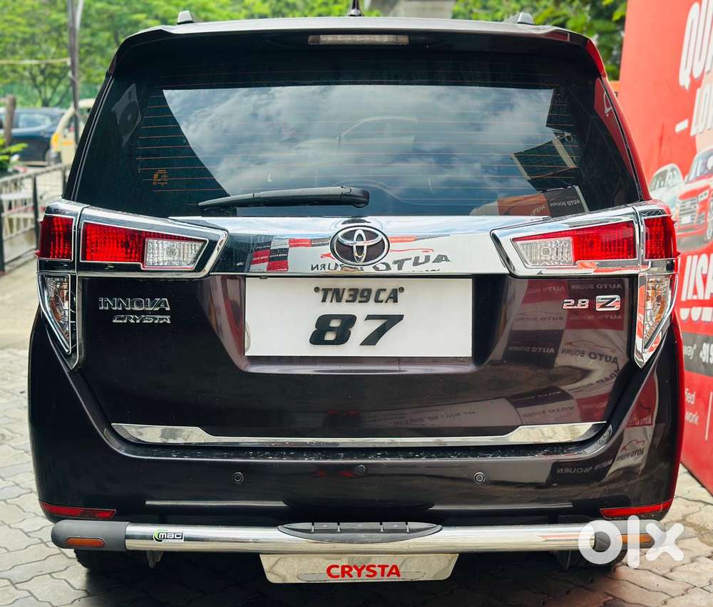 Toyota Innova Crysta, 2016