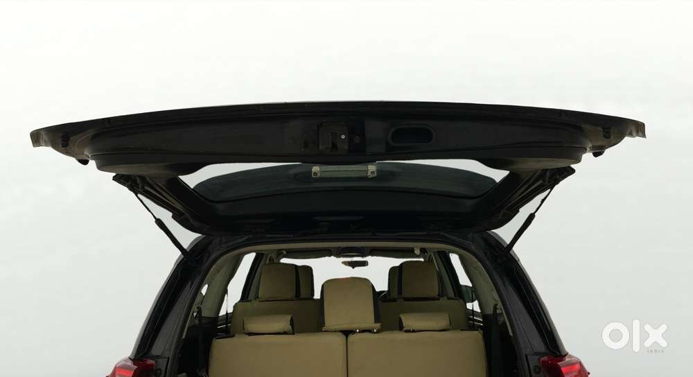 Toyota Innova Crysta 2.8 Zx At, 2016, Diesel