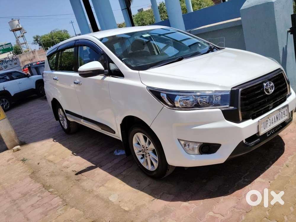 Toyota Innova Crysta 2017 Diesel Well Maintained