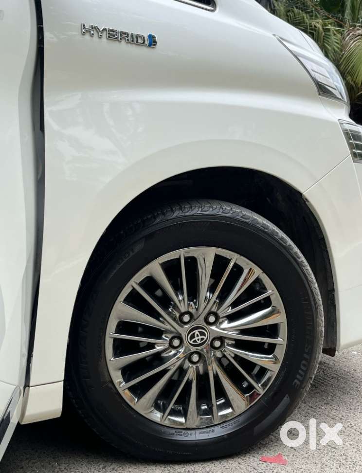 Toyota Vellfire Vip &ndash; Executive Lounge, 2023, Petrol