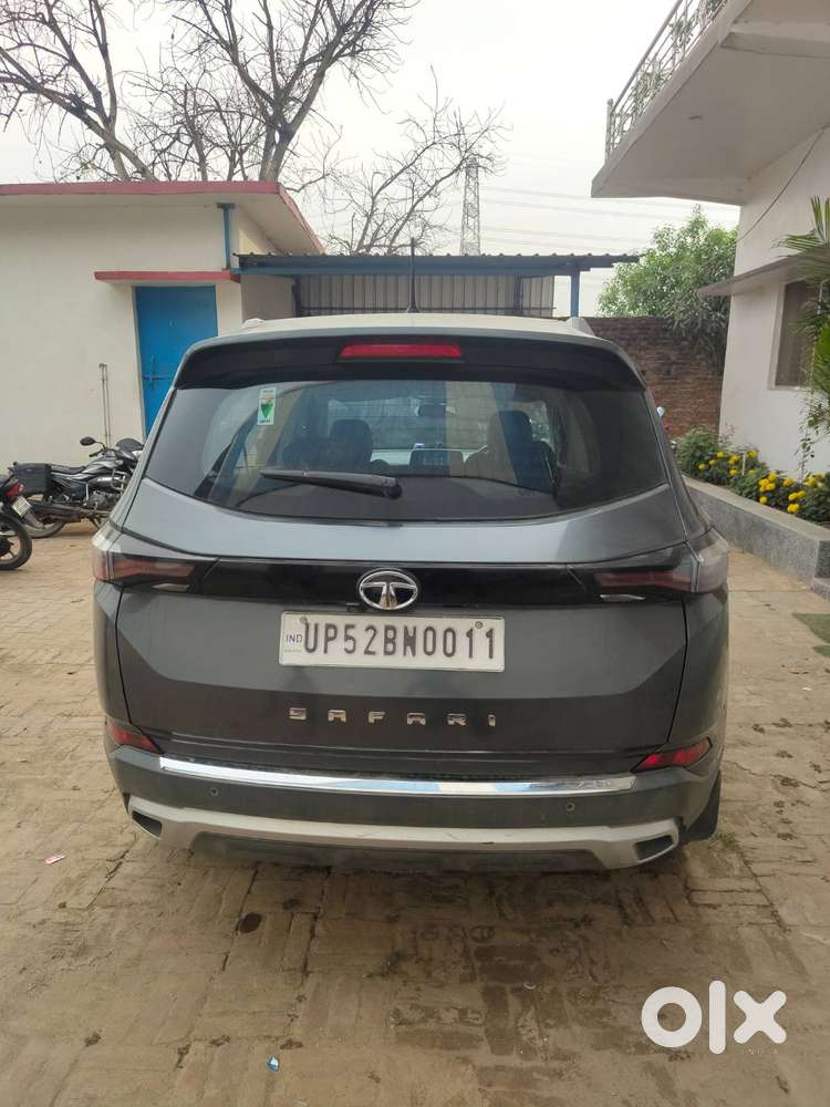 Safari Gadi Me Koi Kam Nahi Hai