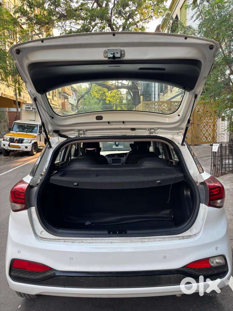 Hyundai Elite I20 Sportz (o) 1.2 Mt, 2020, Petrol