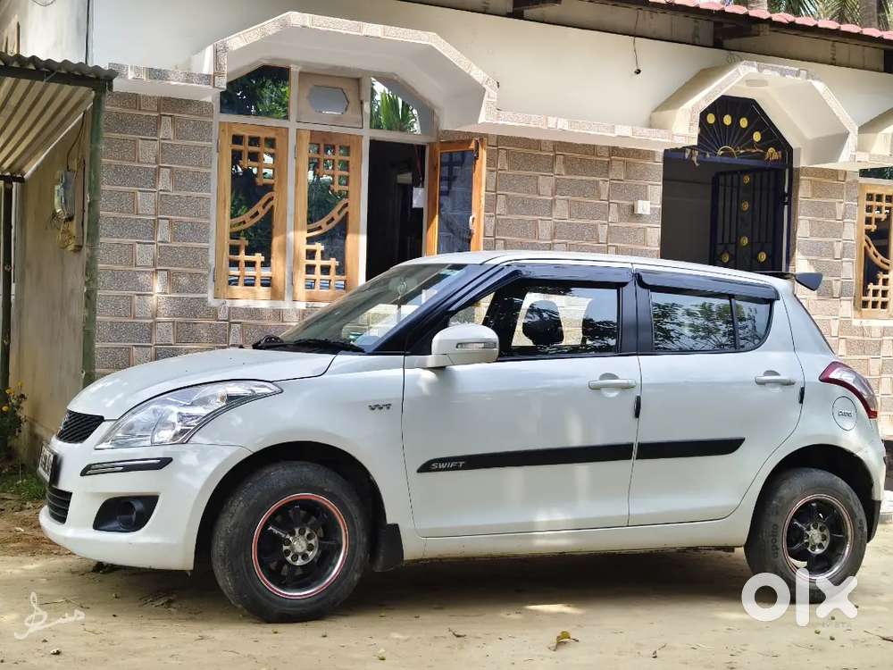 Maruti Suzuki Swift 2014 Petrol 72000 Km Driven