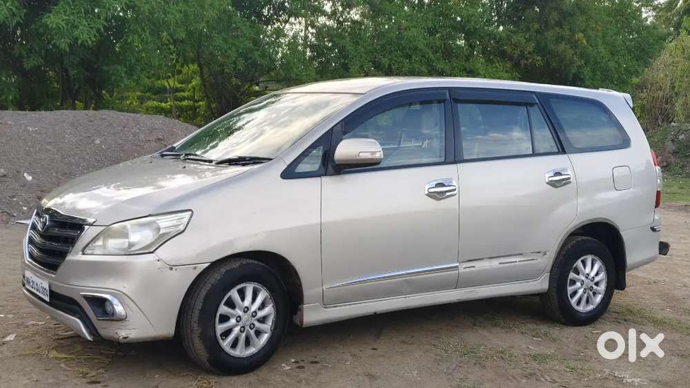 Toyota Innova 2014 Diesel Well Maintained