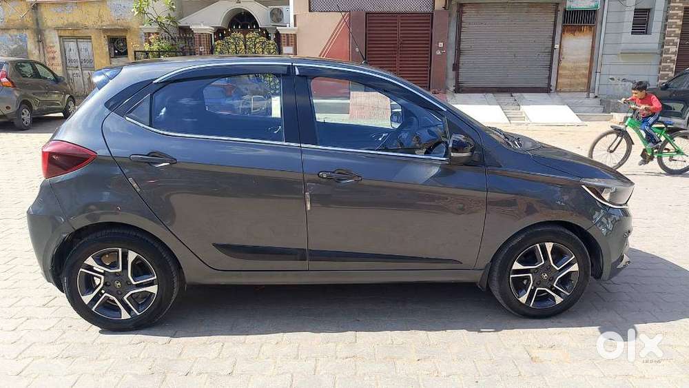 Tata Tiago Xz Plus Dual Tone, 2020, Petrol