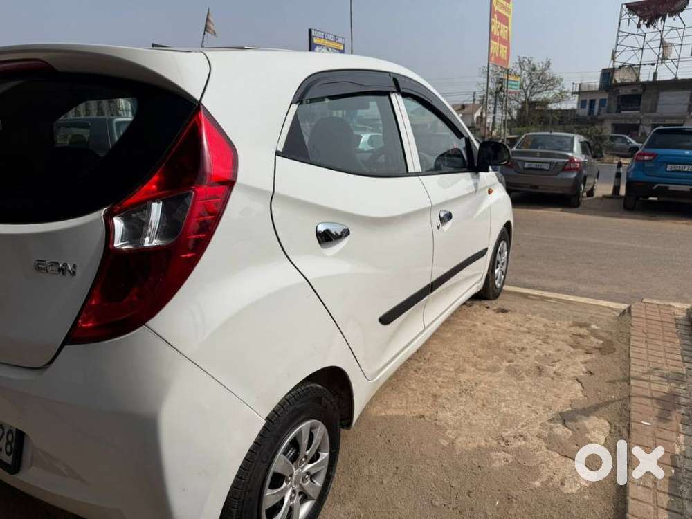 Hyundai Eon Era +, 2017, Petrol