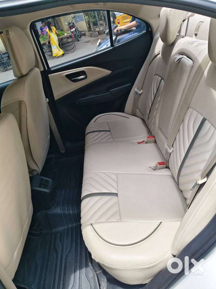 Maruti Suzuki Dzire 1.2 Vxi Cng, 2025, Cng & Hybrids