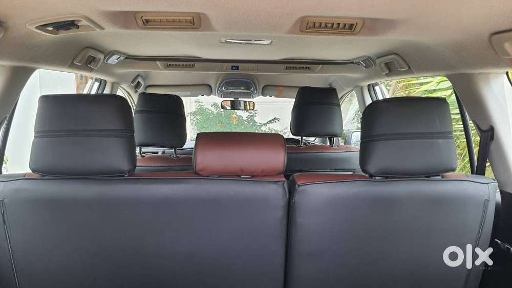 Toyota Innova Crysta 2.4 V 8 Str, 2016, Diesel