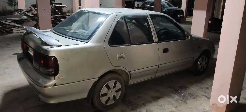 Maruti Suzuki Esteem Lxi 2003