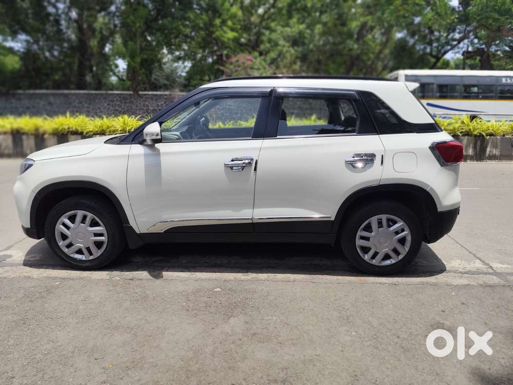 Maruti Suzuki Vitara Brezza 1.5 Vxi At, 2021, Petrol