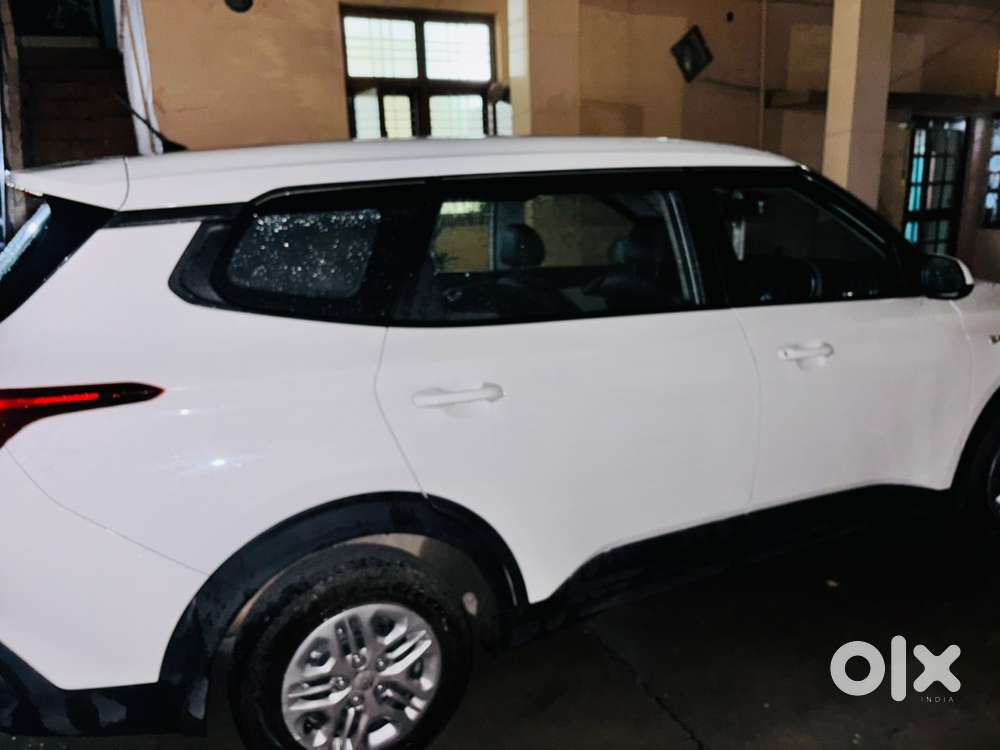 Kia Carens Petrol Manual 2023